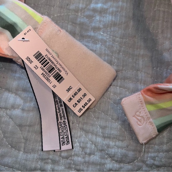 Victoria’s Secret Body by Victoria Perfect Shape - Picture 2 of 3